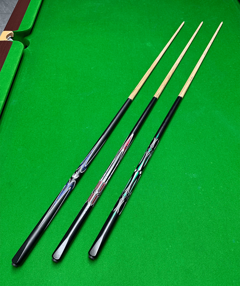 UA02 Small tip solid wood cue